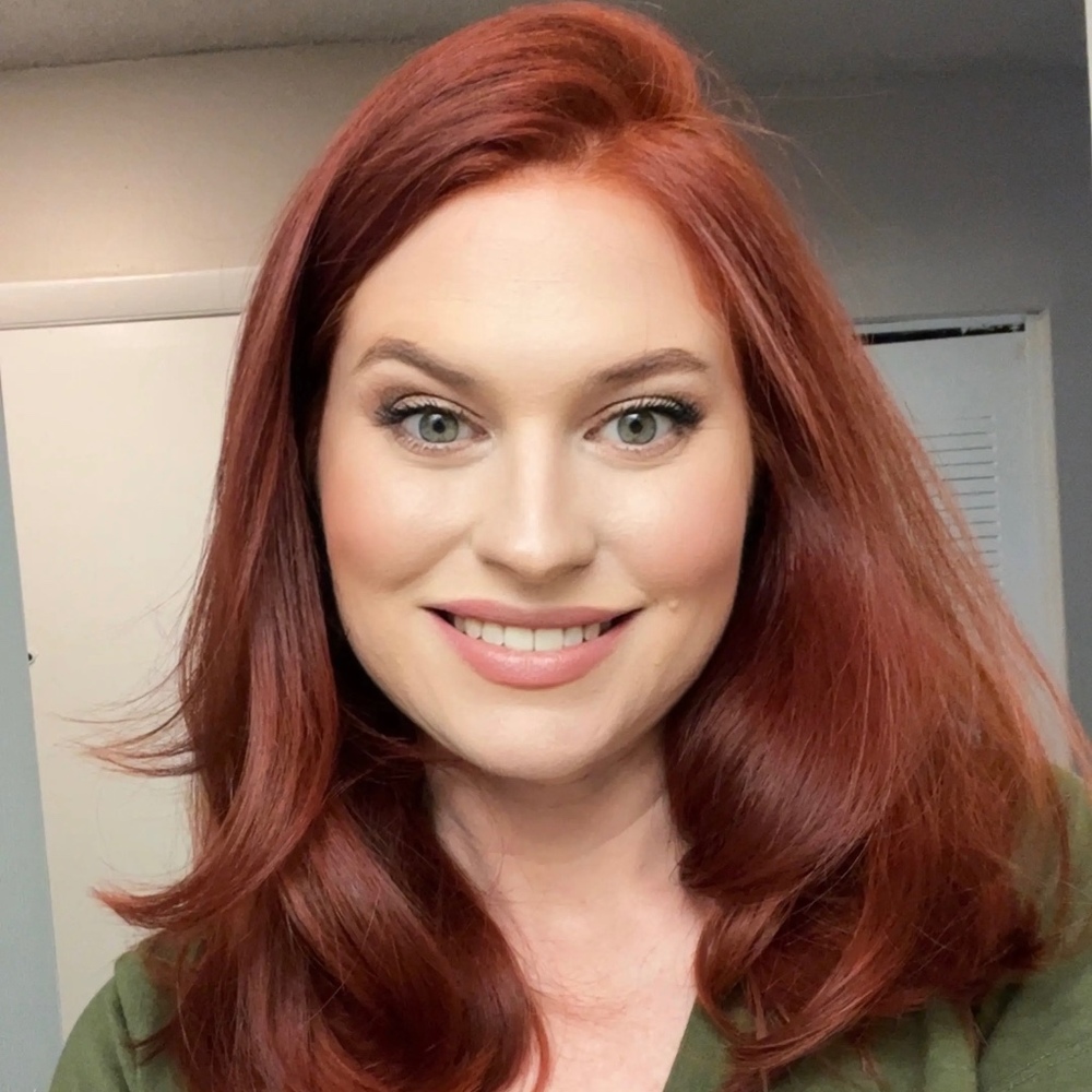 Meet your Posher, Stephanie